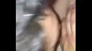 Oynat İki düz arkadaş ft üzerinde bir kız için birbirlerine bjs verir