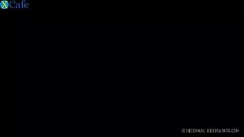 Играть Лондон Ривер получает ее задницу играть с