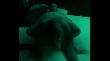 play Dzielenie się żoną z przyjacielem po d. noc