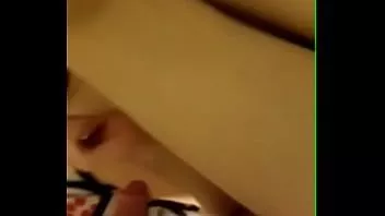 تشغيل إنها تضاجع أحد المتابعين العشوائيين الذين التقت بهم في الشارع