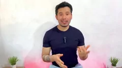 播放 拥有 21 厘米鸡巴的职业拳击手操他被遗弃的好友