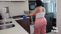 play Hot Latina MILF Fucks Foocks في المطبخ