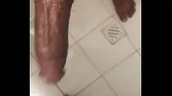تشغيل أقوم بوضع يدي في الحمام وهو رقم whatsapp الخاص بي لمكالمة الفيديو 00989138408640