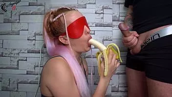Reproducir ¡Engañó a la hermanastra en un juego de frutas! ¡a ella le gustó! ¡sorpresa!