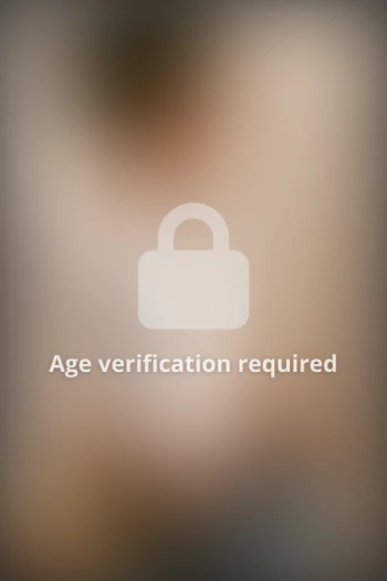 Pornostar Solange Sun